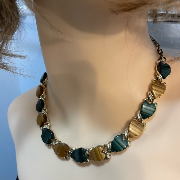 Vintage Look Necklace 15” with Hearts and Hook Closure - Picture 2 of 6